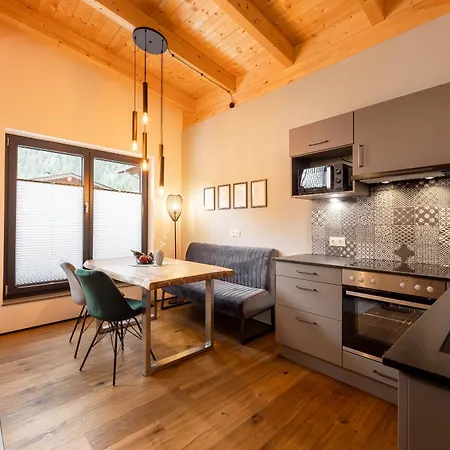 Fichtenlodge Stubaital Neustift im Stubaital Exterior photo